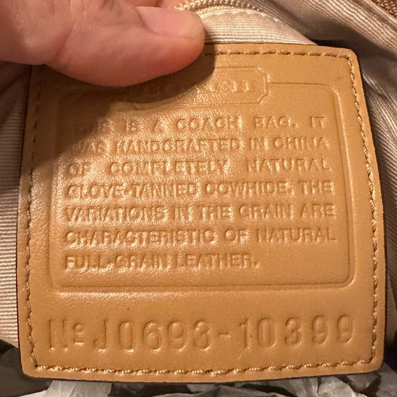 Vintage coach adjustable shoulder bag